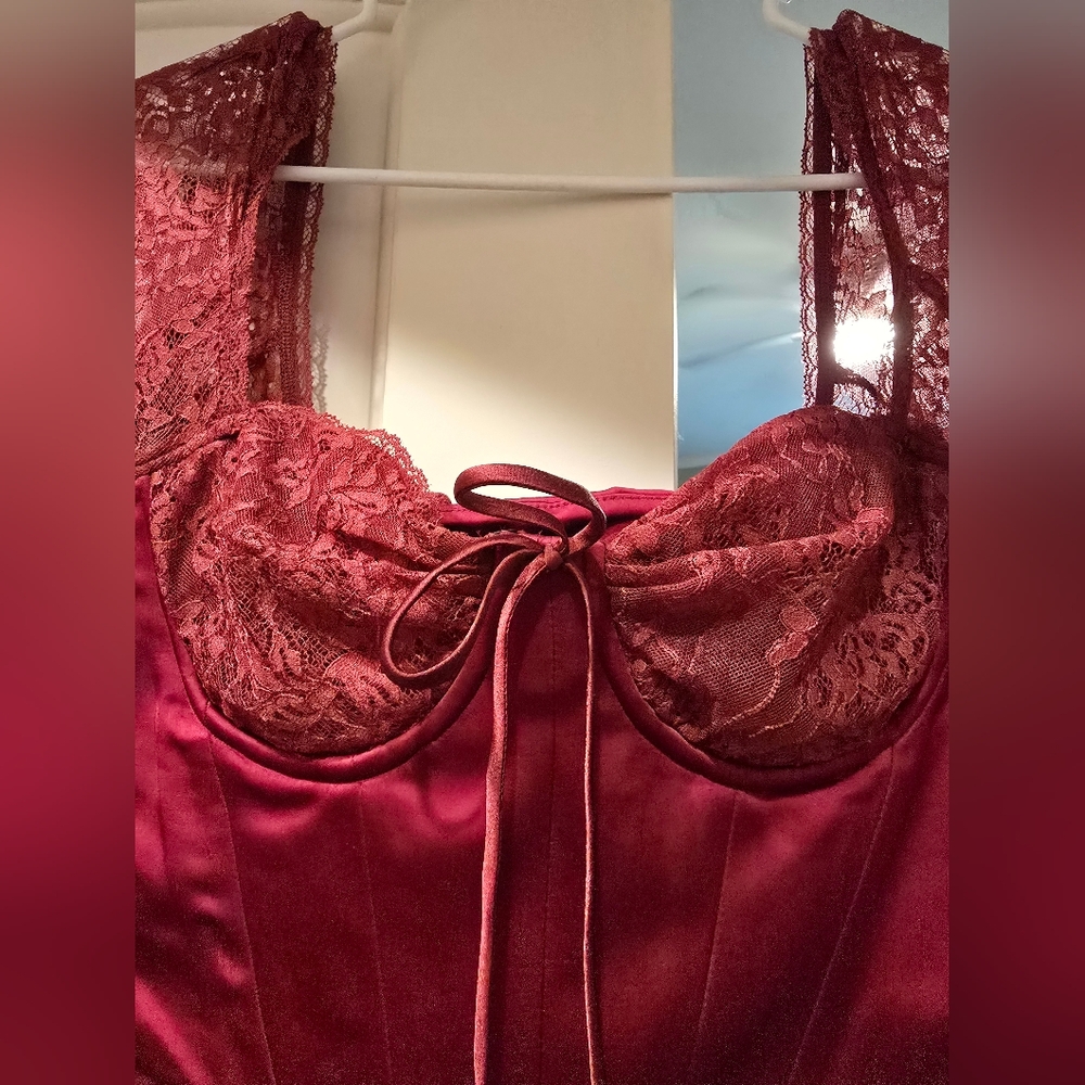 House Of CB Perdi Elegant Red Lace Long Sleeve Dress - Picture 7 of 10